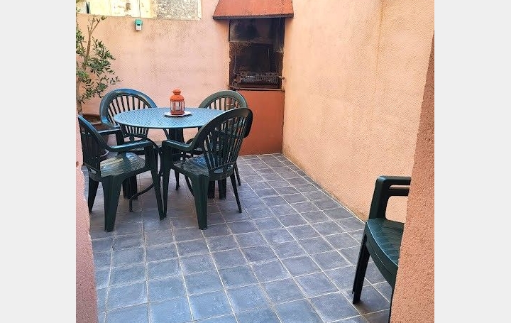 Maison   MONTAGNAC  77 m2 182 000 € 